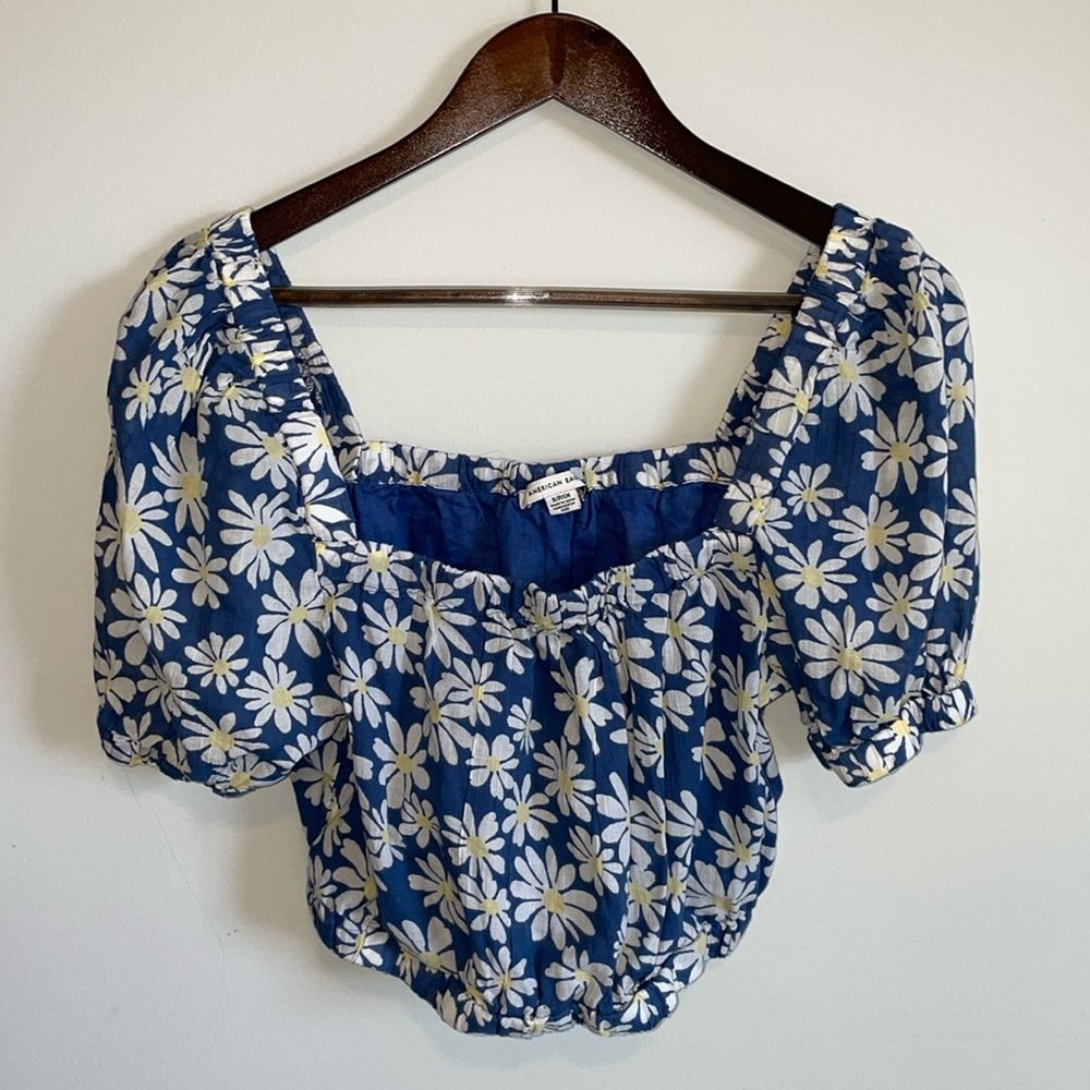 NWOT American Eagle Daisy Top